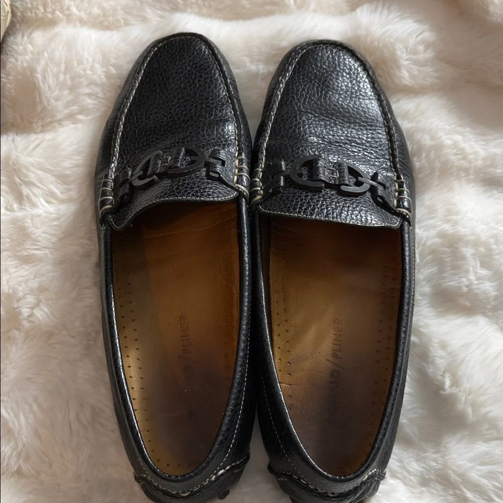 Donald J. Pliner elegant black